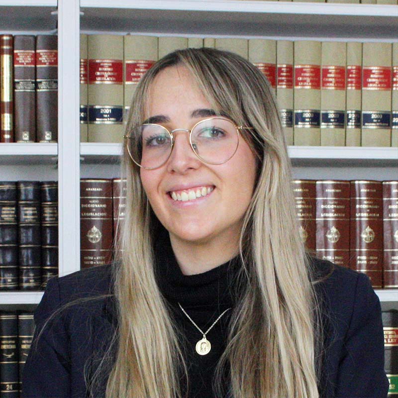 paula-san-cristobal-maio-legal